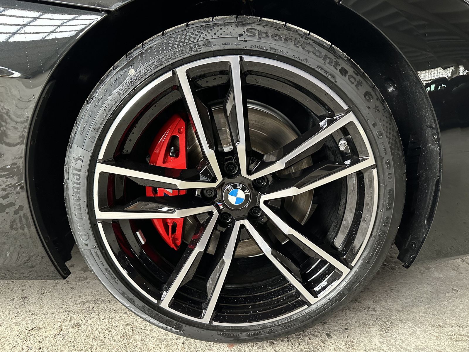 Fahrzeugabbildung BMW Z4 sDrive20i M Sportbremse rot hochglänzend, Len