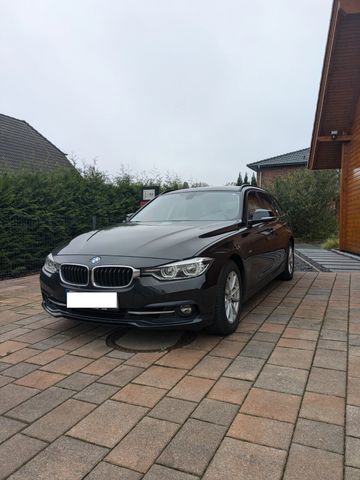 BMW 320i  Sport Line Automatic Spo...