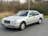 Mercedes-Benz Mercedes Benz E280 Elegance - gebrauchte Mercedes-Benz E 280 aus dem Jahr 1998