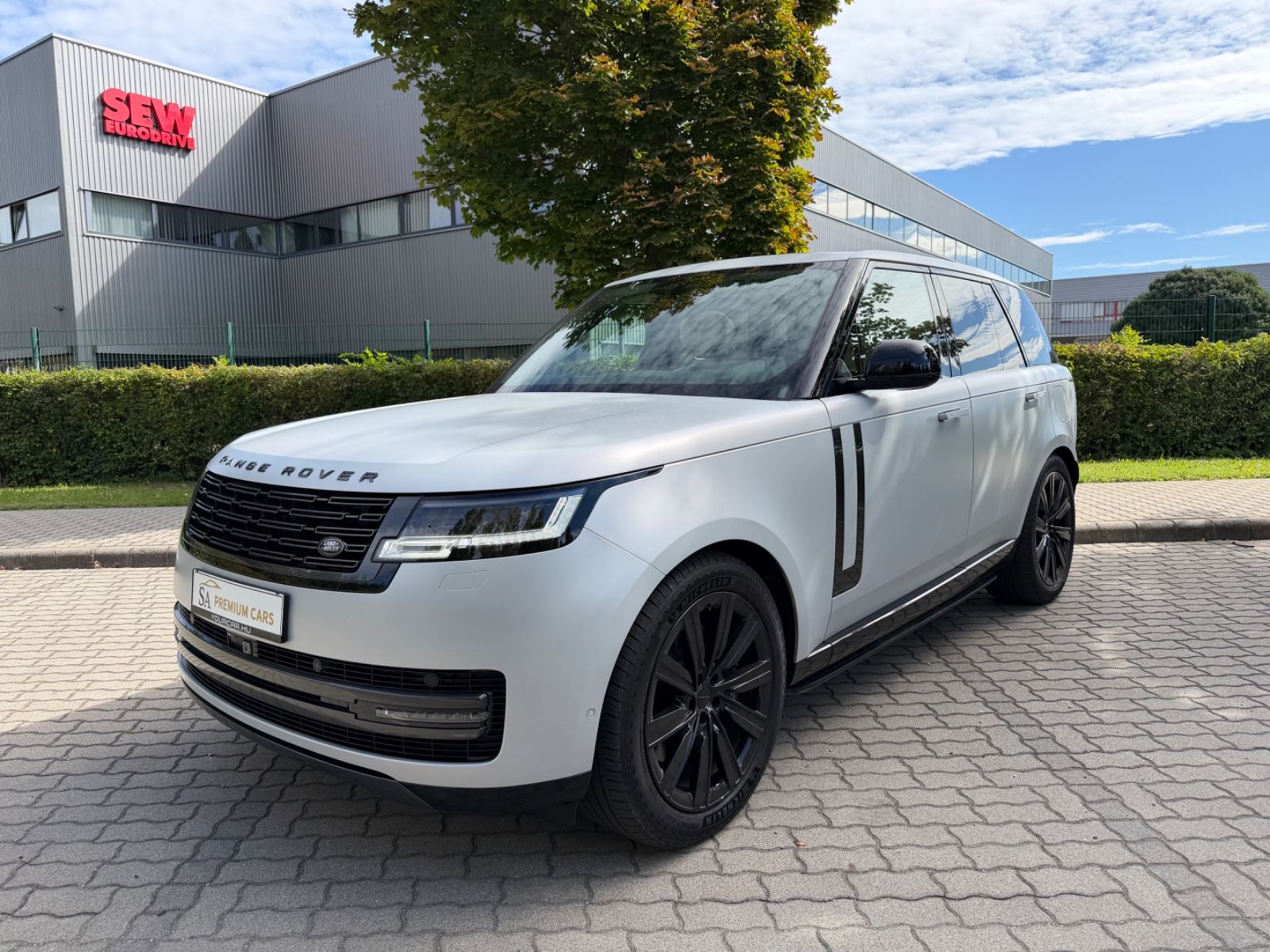 Land Rover Range Rover Autobiography Hybri ETHERNAL SILVER imagem 3