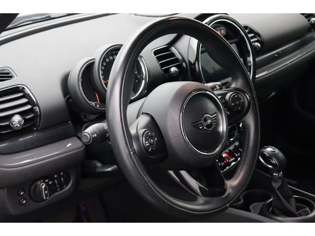 Fahrzeugabbildung MINI Cooper Clubman 1.5