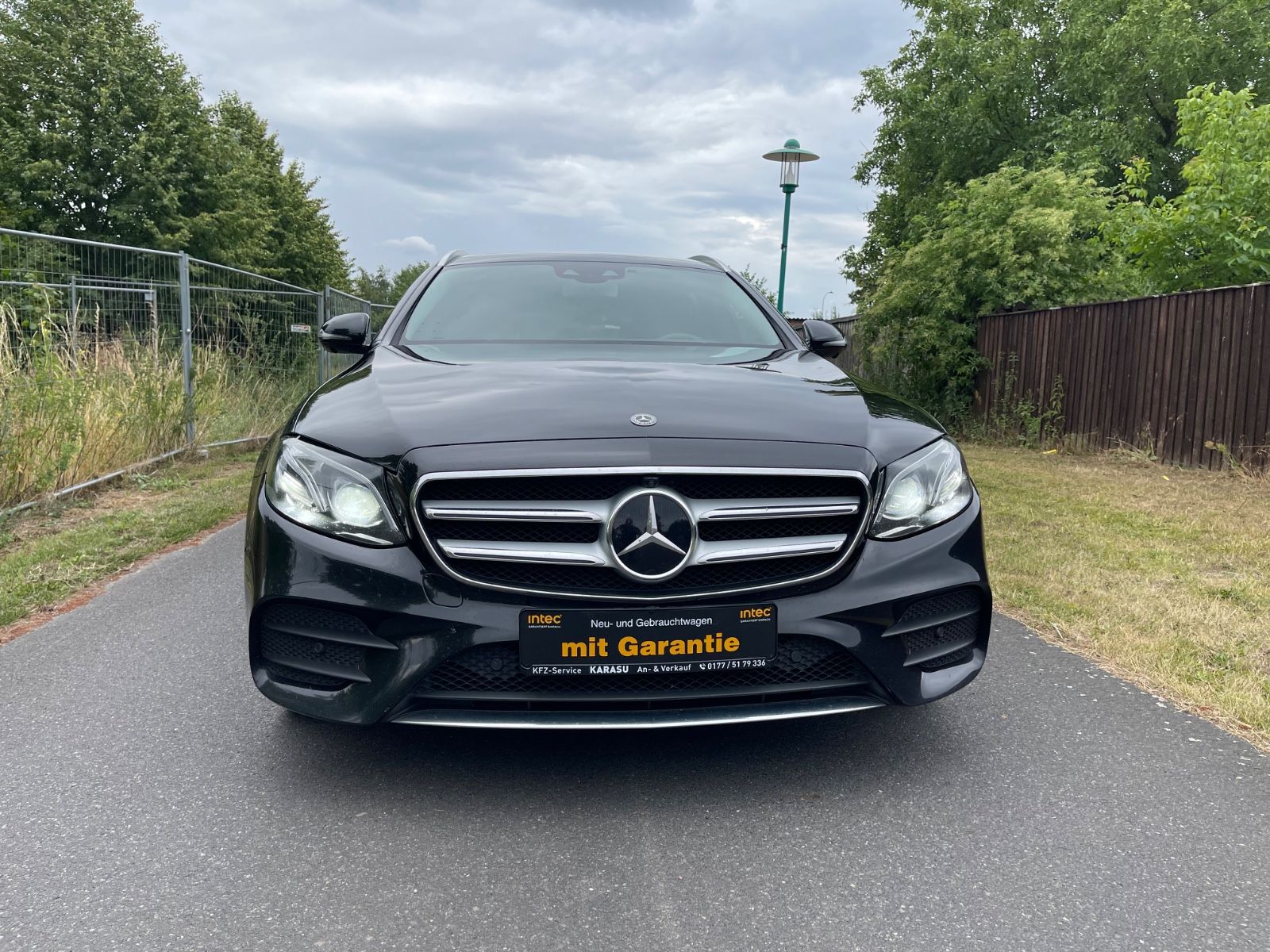 Mercedes-Benz E 300 de T Autom."LEDER"HUD"AMG LINE"E-SITZE" imagem 3
