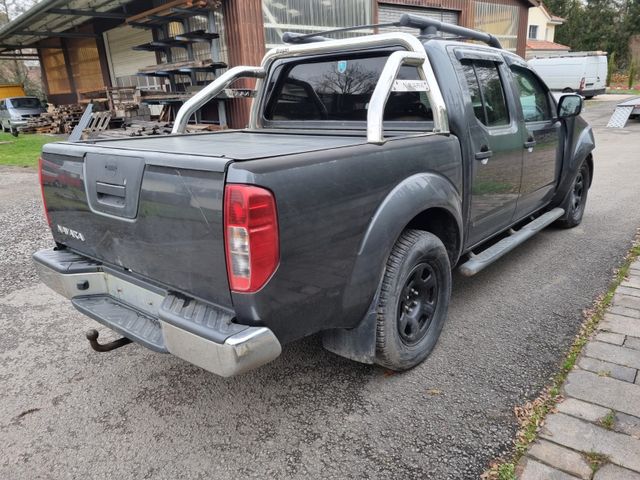 Nissan Navara Pickup Double Cab LE 4X4