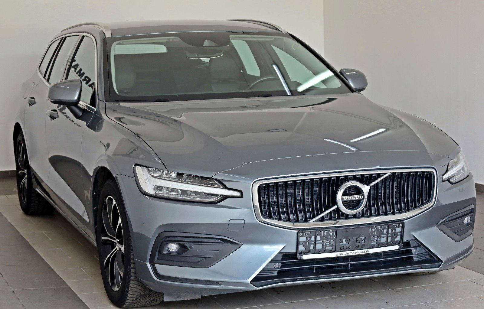 Fahrzeugabbildung Volvo V60 Momentum Pro Navi,LED,Kamera,SH,Tleder,AHK e