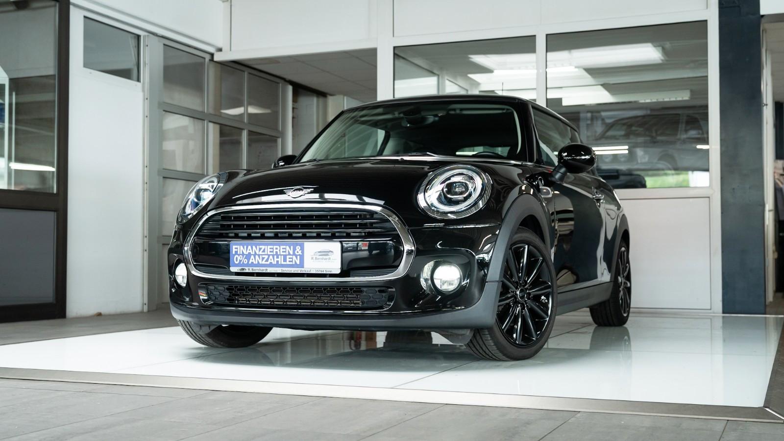 MINI COOPER Automatik Navi LED Sportsitze