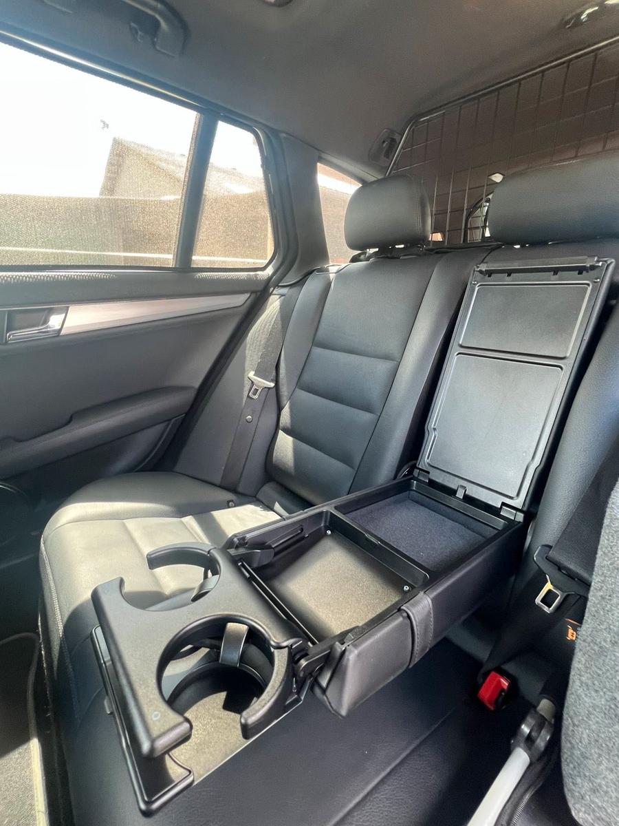 Mercedes-Benz C200 2009 — photo 7