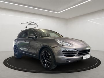 Porsche Cayenne - 4