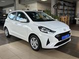 Hyundai i10 Pure dig.Cockpit Navi R.Cam PDC Klima DAB