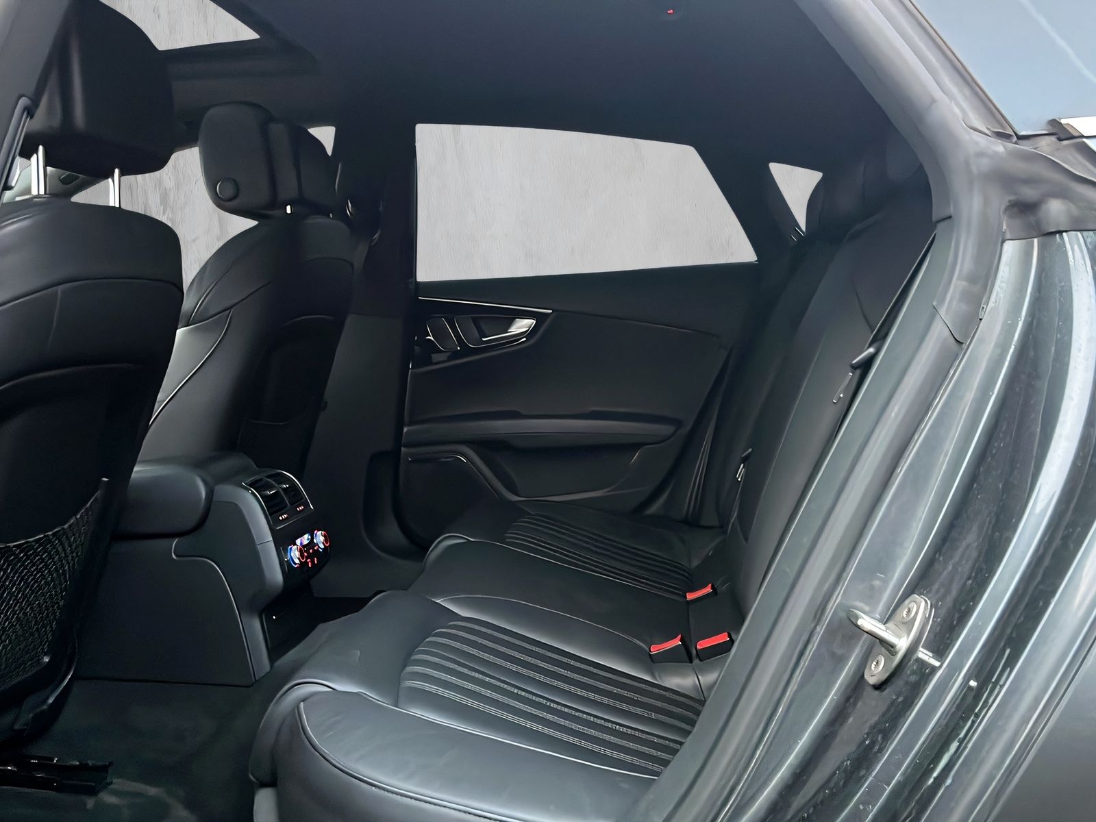 Fahrzeugabbildung Audi A7 3.0 TDI QUATTRO DSC BOSE NAVI GSHBD