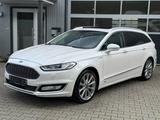 Ford Mondeo Turnier Vignale AWD Aut. *LEDER*NAVI*PANO - Ford Mondeo: Allradantrieb