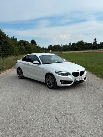 BMW BMW 2er 220d Coupé F22 Facelift LCI Automa...