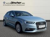 Audi A3 Sportback ambiente ultra - Audi A3: Blau, Alcantara, mit Navigationssystem