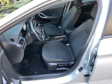 Opel Astra - 11