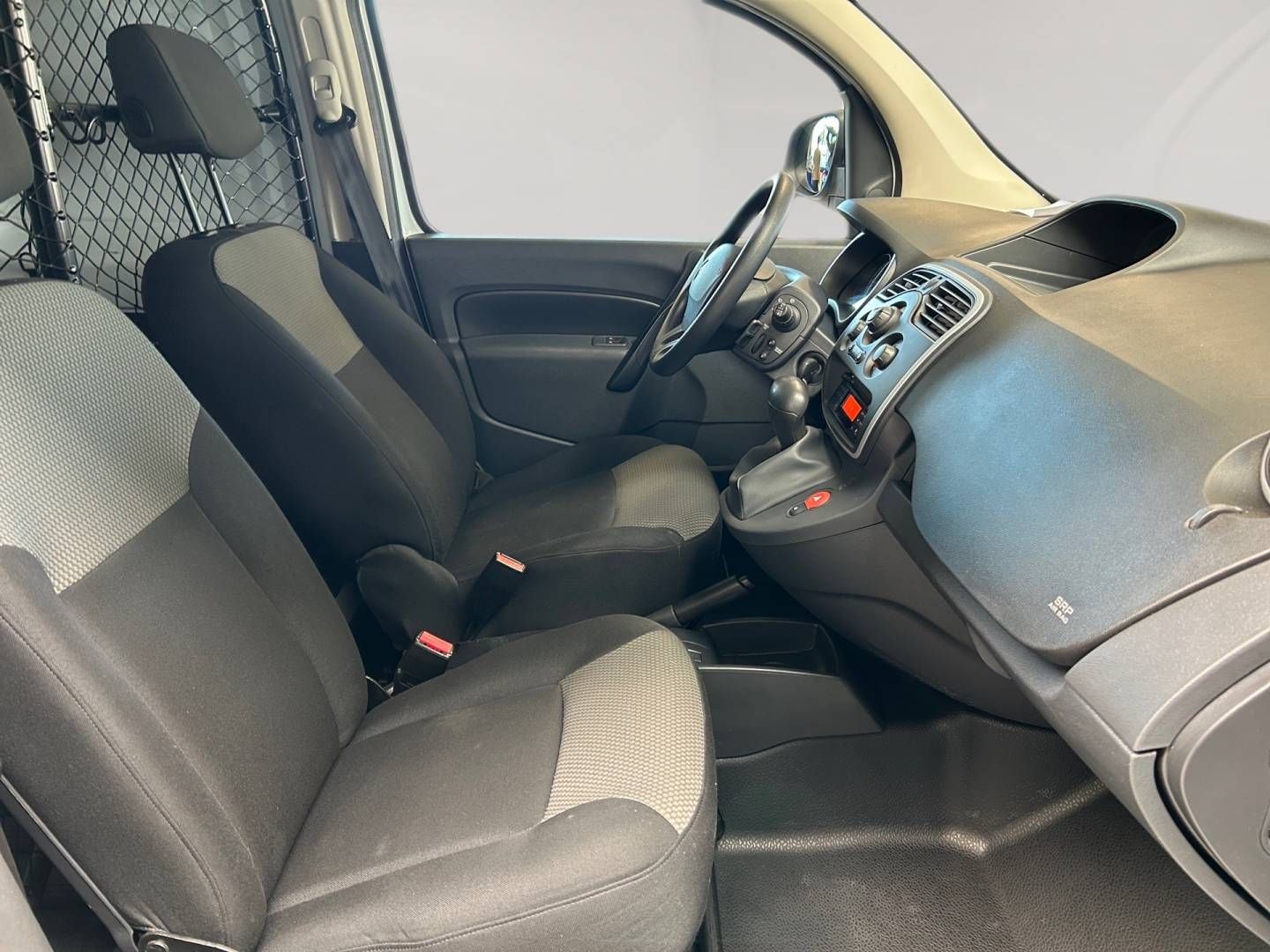Fahrzeugabbildung Renault KANGOO E-TECH 2-Sitzer (Selection) mit Batteriek