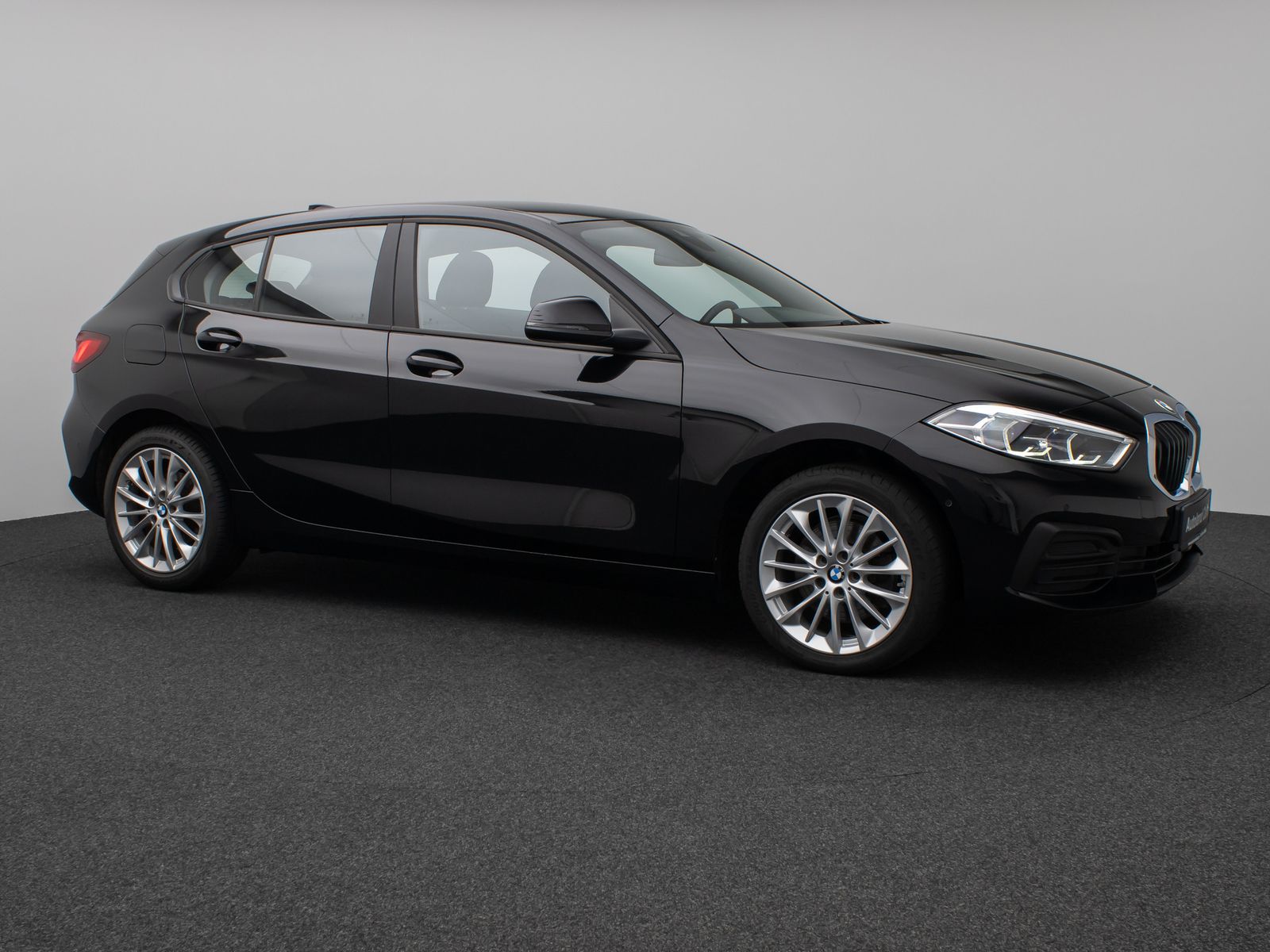 Fahrzeugabbildung BMW 118i Kamera DAB CockPitPro Geschwindigkeitsr LED