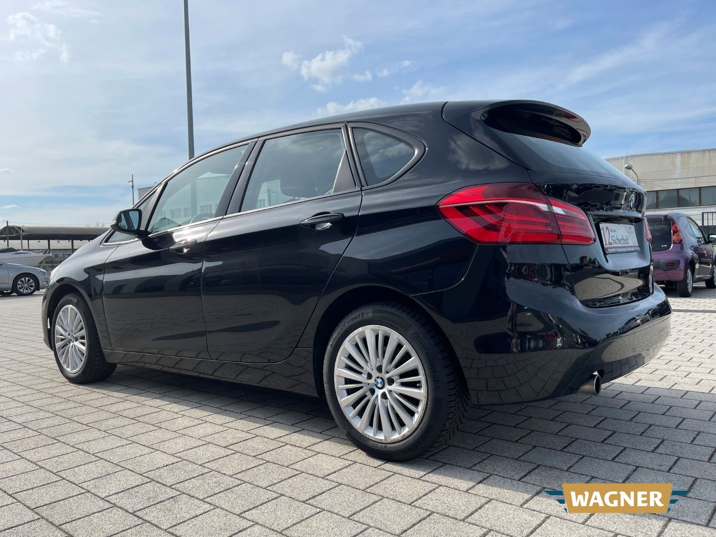 Fahrzeugabbildung BMW 218 Active Tourer d Sitzheizung Klimaautomatik