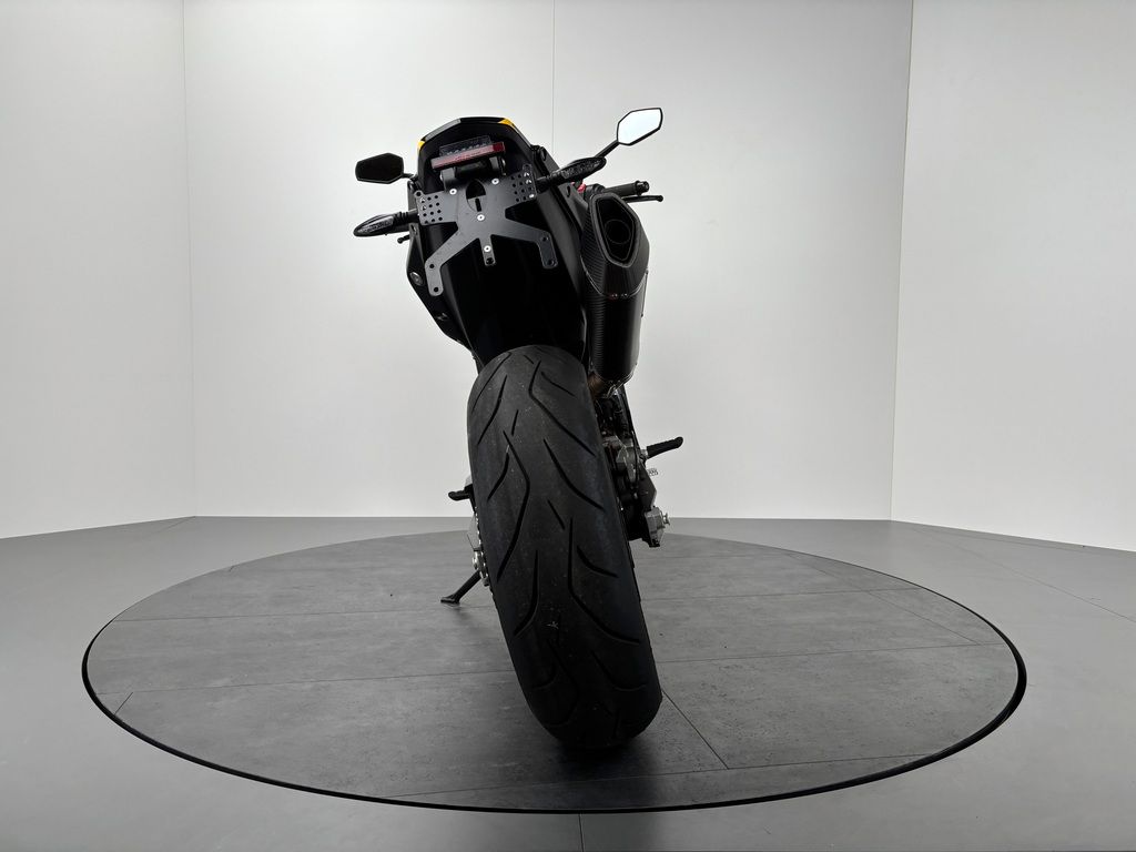Fahrzeugabbildung KTM 890 DUKE R *DUNLOP-EDITION *SC-PROJECT