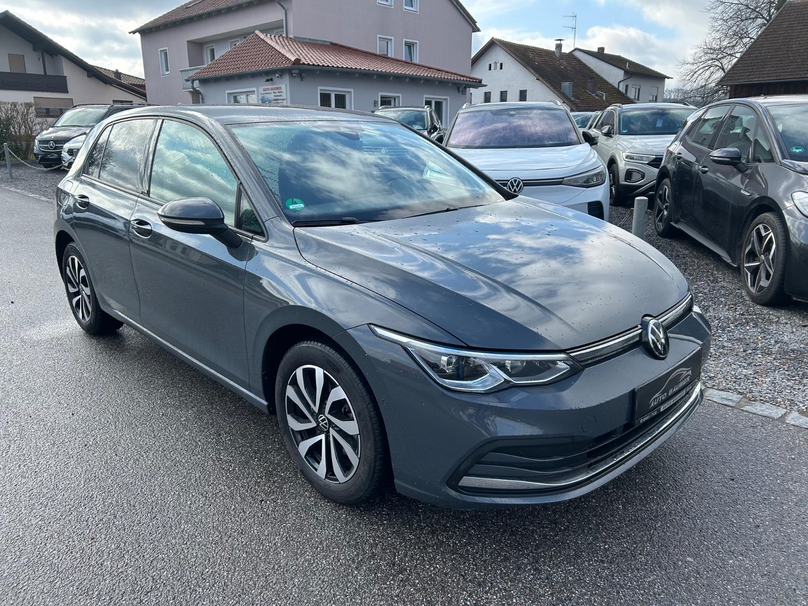 Volkswagen Golf VIII Lim. Active *Standheizung*Head Up*