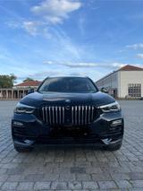 BMW X5 xDrive30d - - BMW X5 in Halle