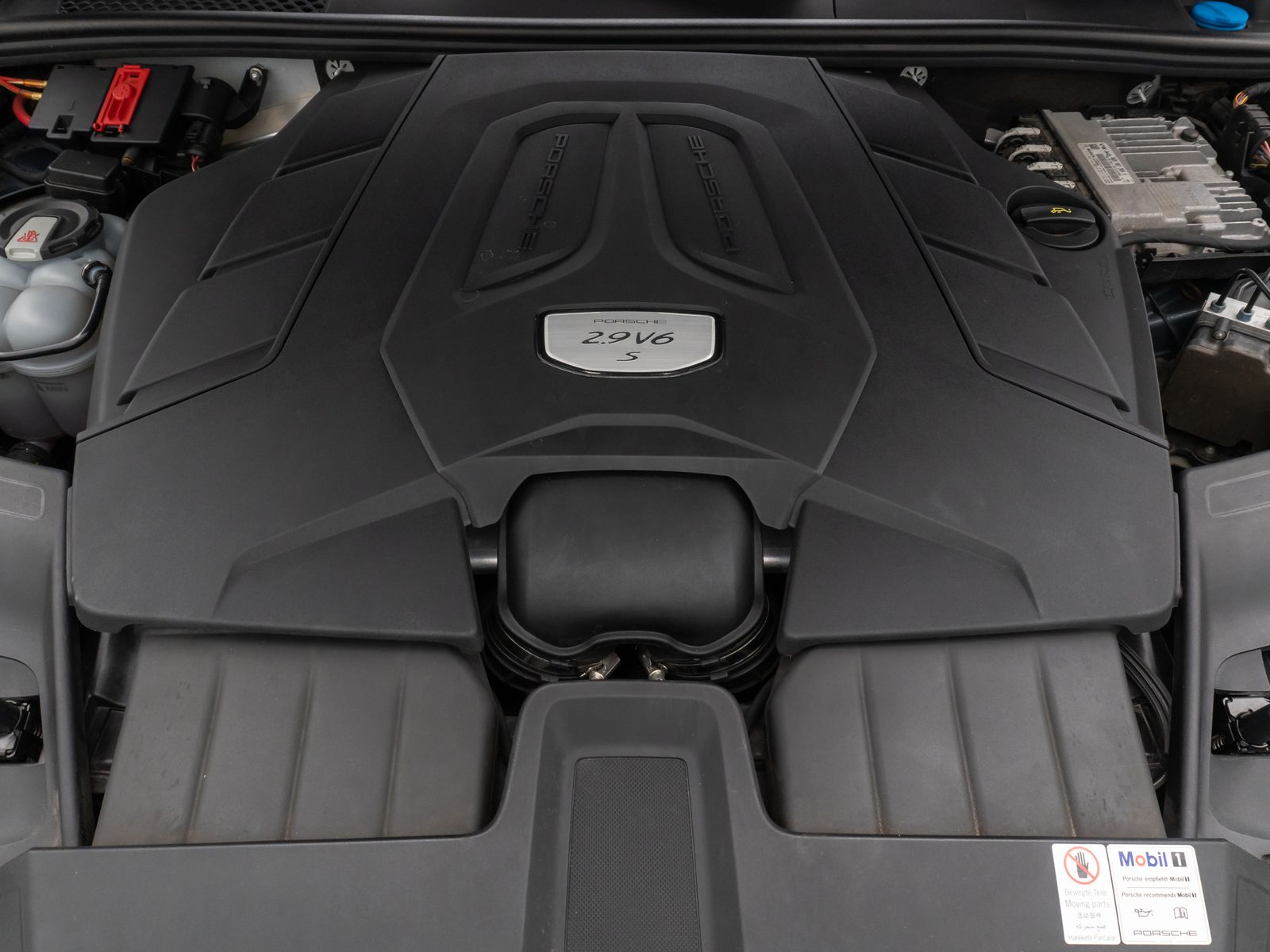 Fahrzeugabbildung Porsche Cayenne S Kamera HiFi Panorama Leder AHK 21"