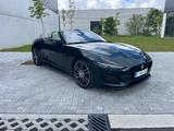 Jaguar F-Type P300 R-DYNAMIC BLACK R-DYNAMIC BLACK - Jaguar F-Type: R Dynamic Black