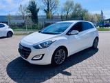 Hyundai i30 blue Passion - Hyundai i30 Passion mit Diesel-Antrieb