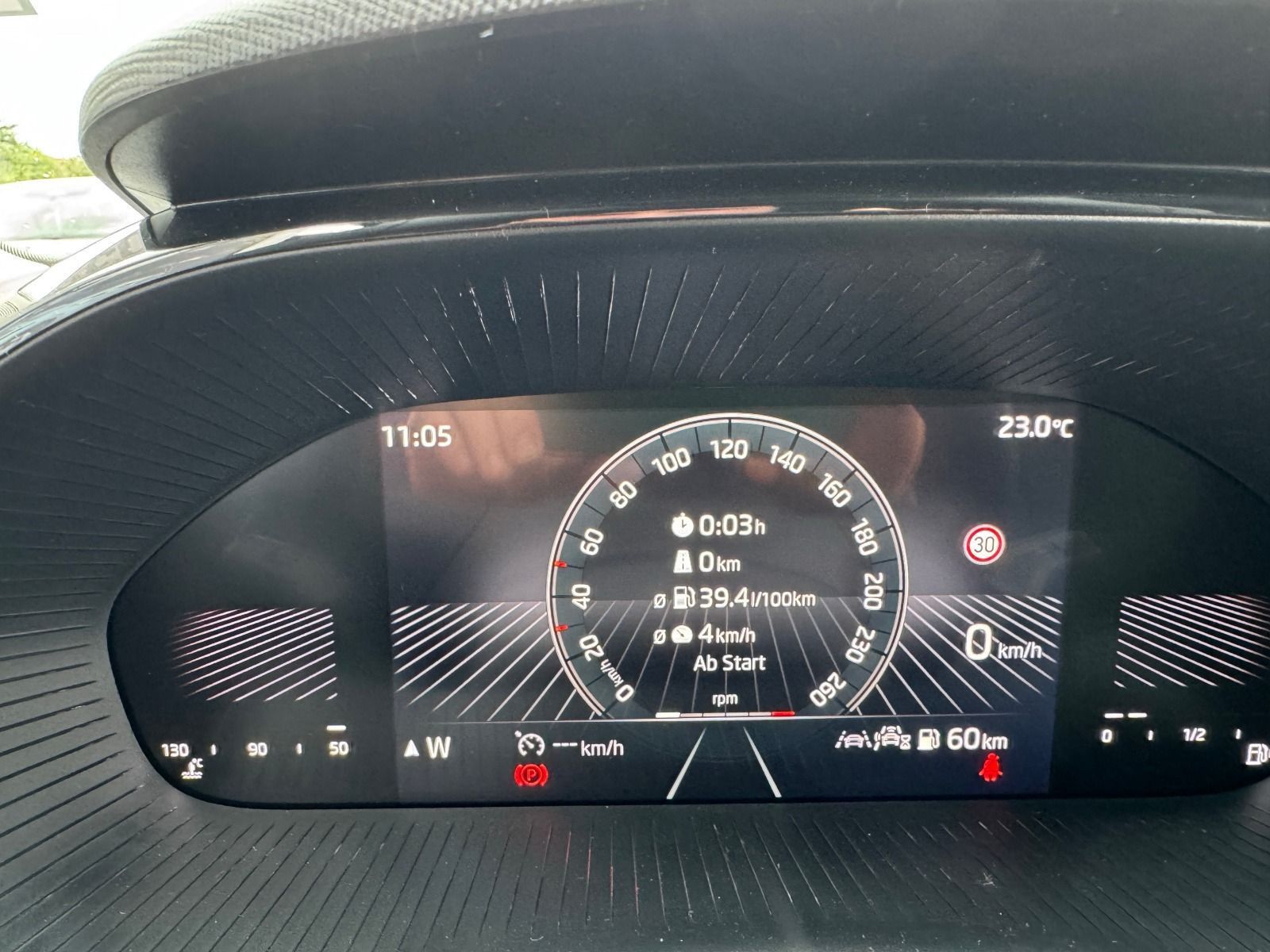 Fahrzeugabbildung SKODA Fabia Selection 95PS 5-Gang*LED*behLenk*Smartlin