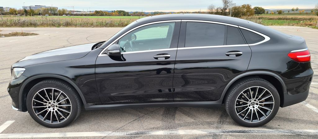Image of Mercedes-Benz GLC 250
