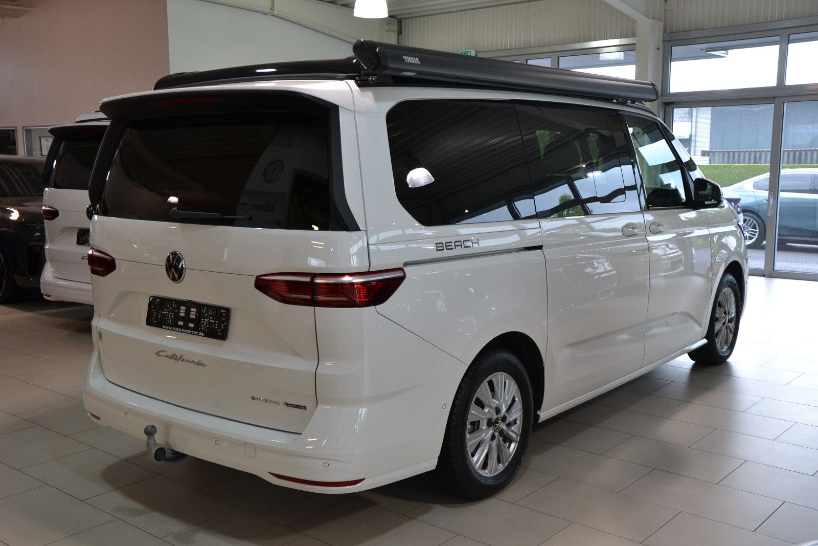 Volkswagen T7 California Beach Camper eHybrid 4M MarkiseAHK imagem 3