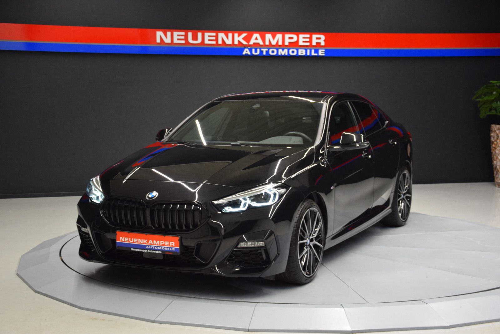 Fahrzeugabbildung BMW 218 i Gran Coupé M Sport H&k Leder Kamera ACC