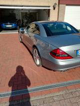 Mercedes-Benz SL 280 - - Mercedes-Benz SL 280 mit Benzin-Antrieb: Cabrio