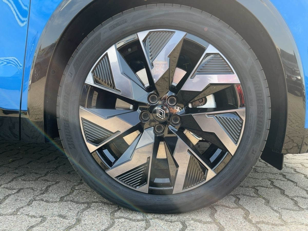 Renault Rafale - Bild 7