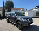 Nissan Navara 2.5 dCi Double Cab -Hochgelegt -Navi  - Nissan Navara: 2.5