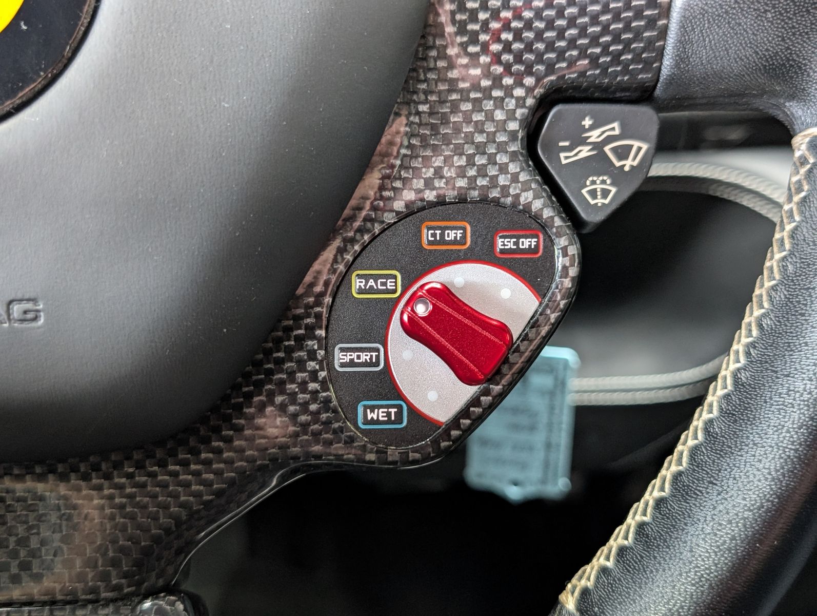 Fahrzeugabbildung Ferrari 458 Italia Racing Seats Carbon CRPK F1 CAM 20"