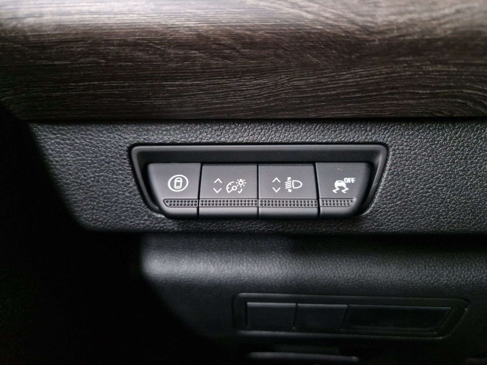 RENAULT Grand Kangoo Techno TCE 130 EDC L2 – Bild 27