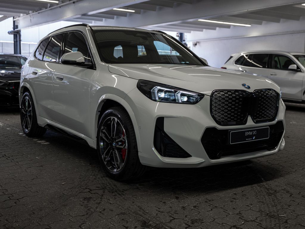 BMW iX1 - Bild 4