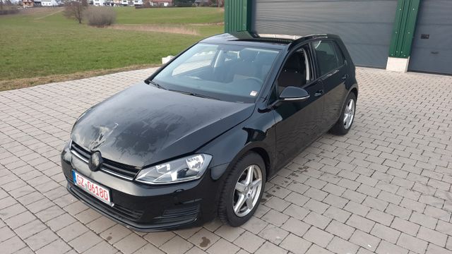 Volkswagen Golf VII Lim. Trendline BMT