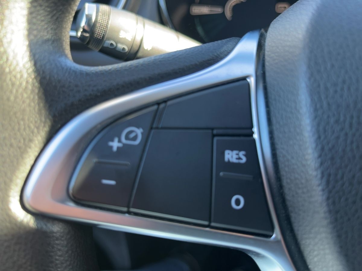 Fahrzeugabbildung Dacia Spring Essential ELEC 45 - mit KI generiert/bearbeitet