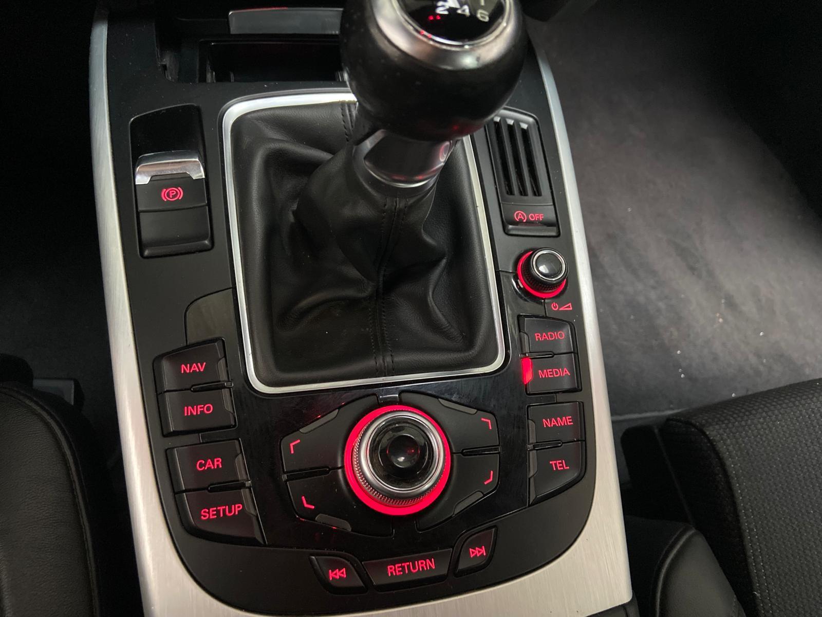 Audi A4 2010 — photo 29