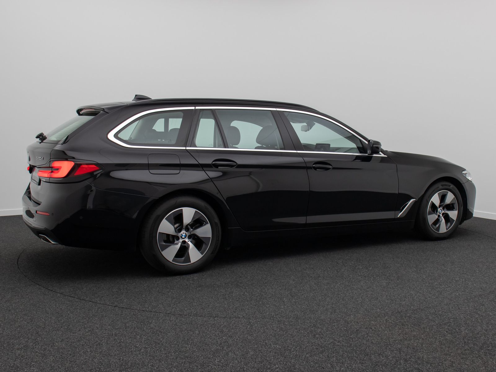 Fahrzeugabbildung BMW 520d Alarm DAB Kamera 4xKlima Parkas Leder Sport