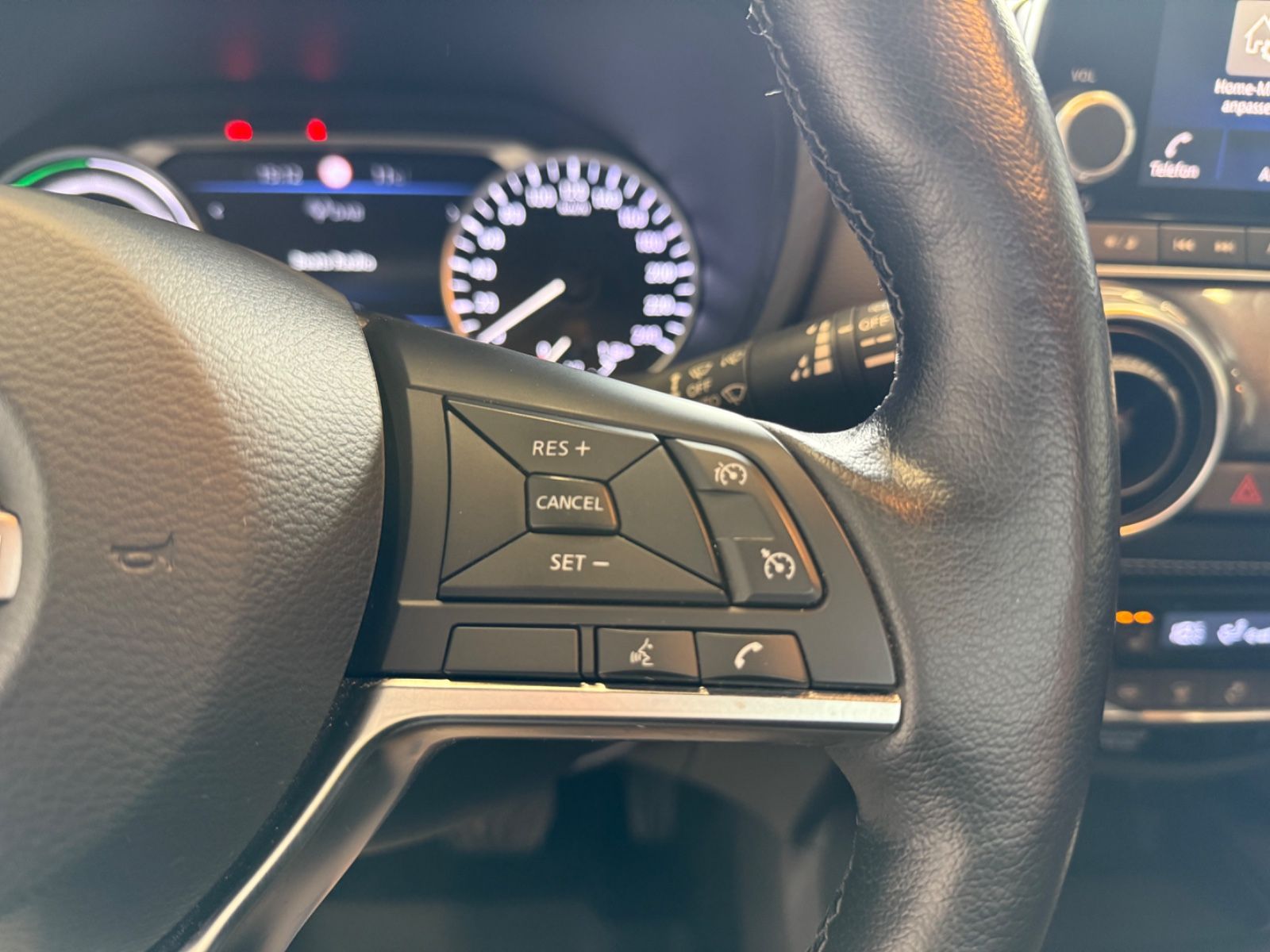 Fahrzeugabbildung Nissan Juke Hybrid N-Connecta-Klimaauto., beh.Frontsch.