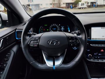 Fahrzeugabbildung Hyundai IONIQ Ioniq Premium Plug-In Hybrid