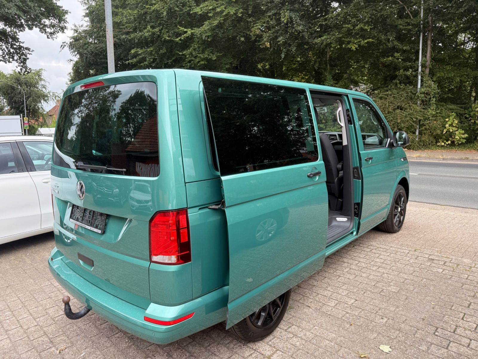 Volkswagen T6.1 Multivan 2,0 TDI FWD Family SZH Kamera AHK foto 2