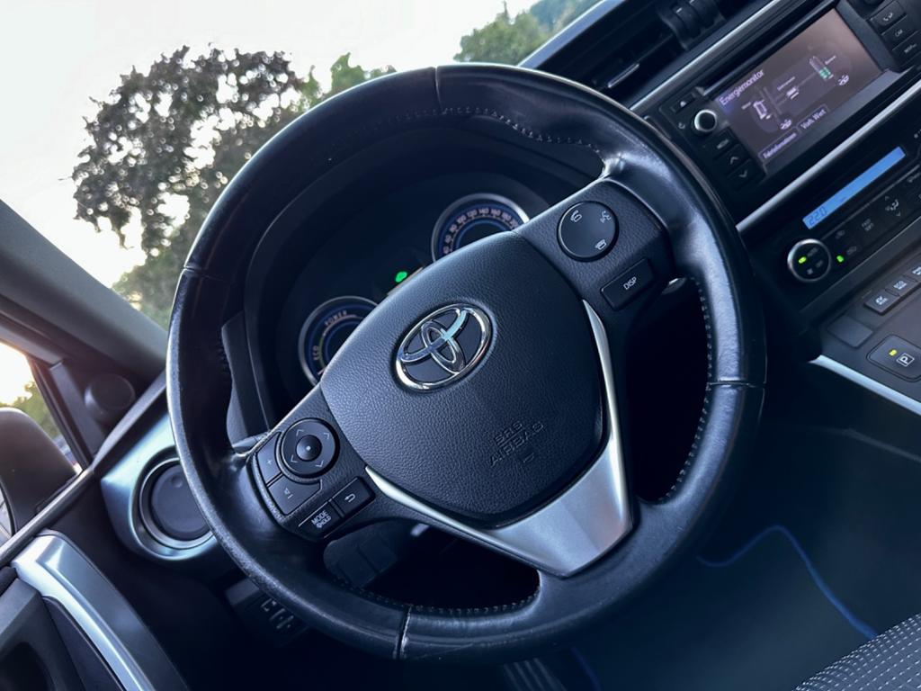Toyota Auris Touring Sports