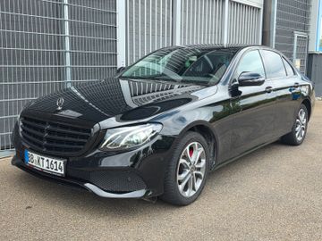 Mercedes E 220 - 3