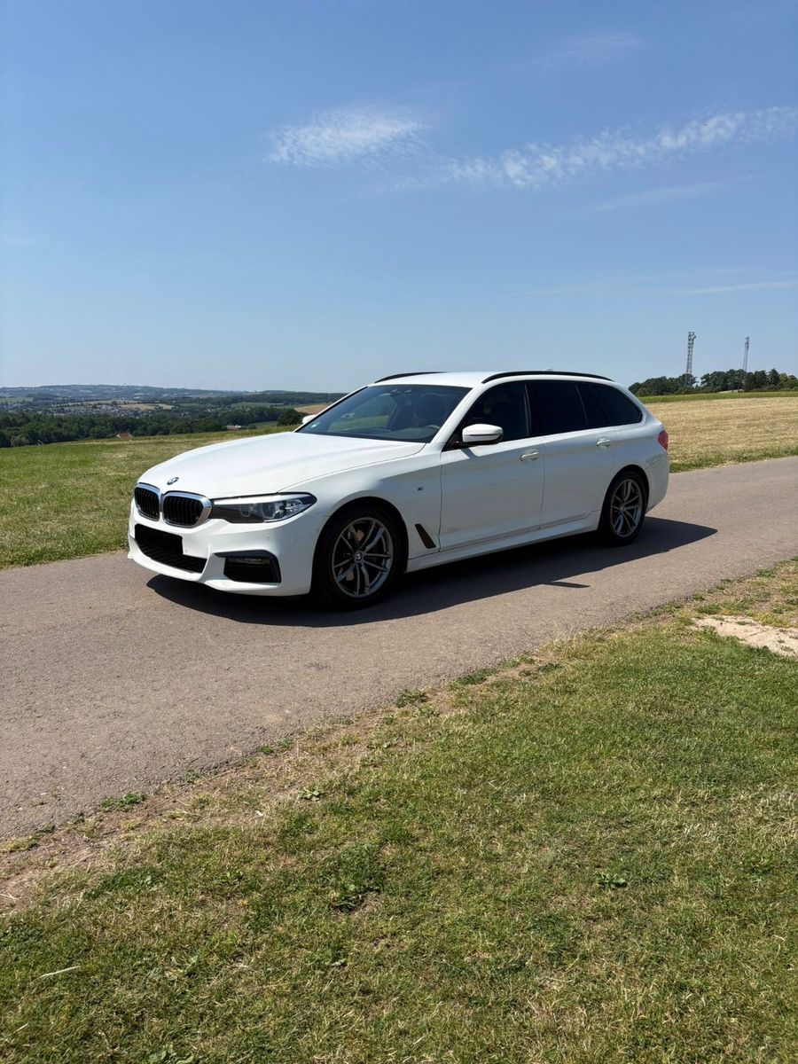BMW BMW 520i Touring M Sport | Navi | top gepflegt 