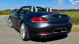BMW Z4 sDrive28i - - BMW Z4 mit Benzin-Antrieb: Grau