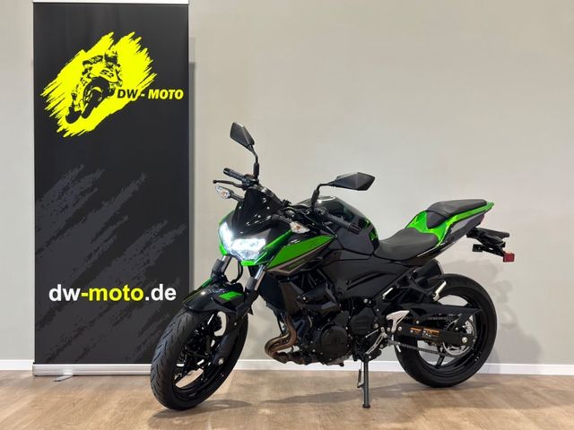 Kawasaki Z400 / Neuwertig / Service neu