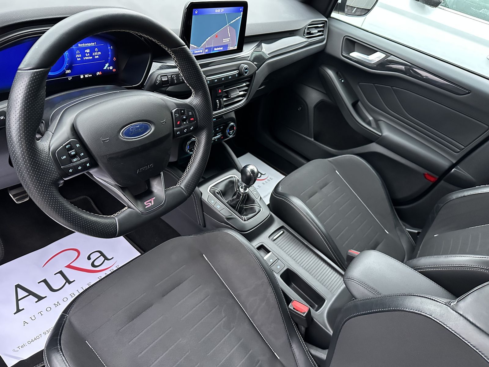 Fahrzeugabbildung Ford Focus Turnier 2.0 EB ST NAV+LED+VCOCK+B&O+KAM+PP