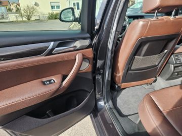 BMW X4 - 11